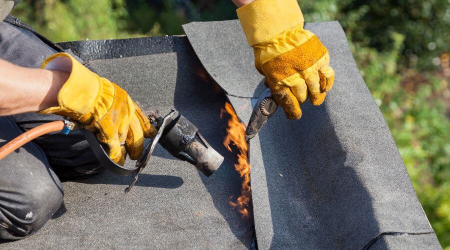 Professional gutter cleaning in Melissa, TX